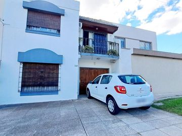 VENTA CASA 4 AMB GARAGE PATIO BALCÓN EL PALOMAR