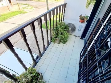 VENTA CASA 4 AMB GARAGE PATIO BALCÓN EL PALOMAR