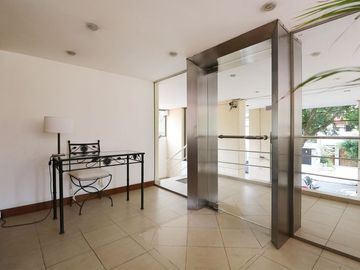 VENTA depto con VISTA ABIERTA en Belgrano R