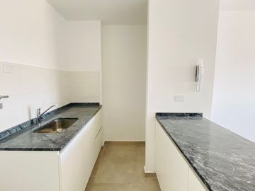 Monoambiente a estrenar c/cochera Lanus Este