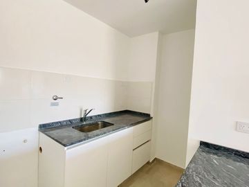 Monoambiente a estrenar c/cochera Lanus Este