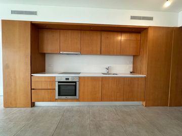 Alquiler Dpto-Oficina de categoría Palacio Paz XXI