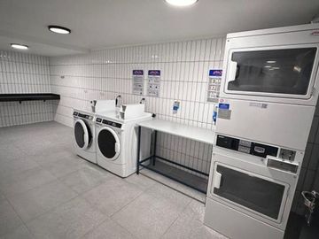 Venta Con Renta 2 Ambientes equipado con Cochera