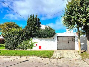 CASA 3 AMB CON GARAGE/QUINCHO Y PATIO APTA CREDITO