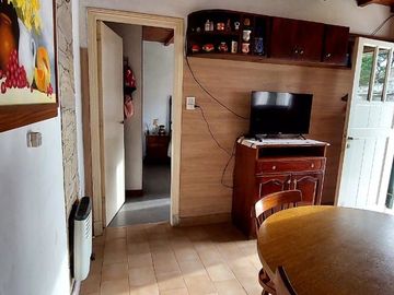 VENTA CASA 3 AMB CON PARQUE,GALPÓN Y LOSA