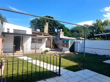 VENTA CASA 3 AMB CON PARQUE,GALPÓN Y LOSA