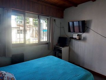 VENTA CASA 3 AMB CON PARQUE,GALPÓN Y LOSA