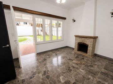 IMPORTANTE VIVIENDA MULTIFAMILIAR SALIDA 2 CALLES
