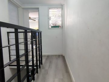 IMPORTANTE VIVIENDA MULTIFAMILIAR SALIDA 2 CALLES