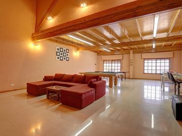 Venta casa 7 amb. Villa Santa Rita Pileta+Cocheras