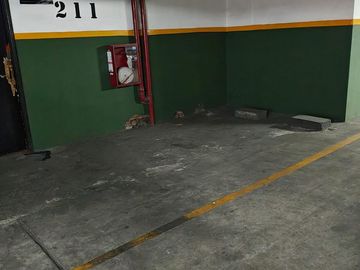 VENTA COCHERA EN RECOLETA OPORTUNIDAD!