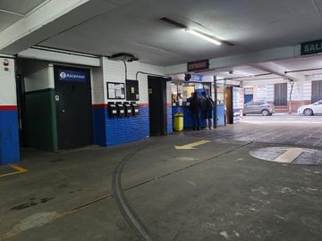 VENTA COCHERA EN RECOLETA OPORTUNIDAD!