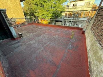 Venta Casa 4 Amb con Garage y local en Avellaneda