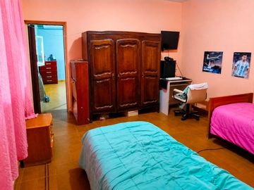 VENTA CASA PARQUE. MONTE CRISTO CIUDAD DE CBA.