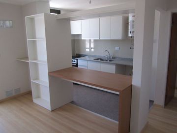 Venta depto 1 Dormitorio con Balcón y Escritura