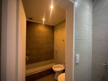 DEPARTAMENTO 2 AMB COCHERA ESCRITORIO VENTA