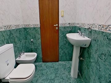 VENTA PH TIPO CASA 5 AMBIENTES QUILMES