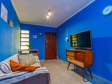 CASA 2 DORMITORIOS Y COMODIN - VENTA - ROSARIO