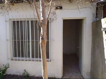 Venta de Dúplex, 5 ambientes, Hurlingham.