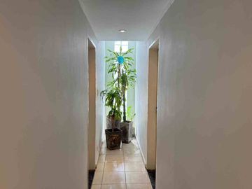 VENTA CASA 5 AMB DOMSELAAR  SOBRE LOTE 1400 MTS
