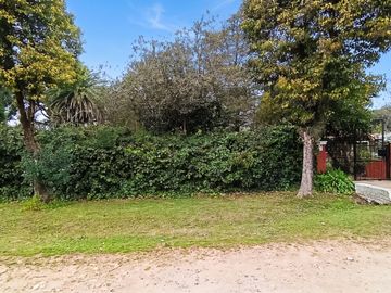 VENTA CASA QUINTA CON PILETA - PONTEVEDRA