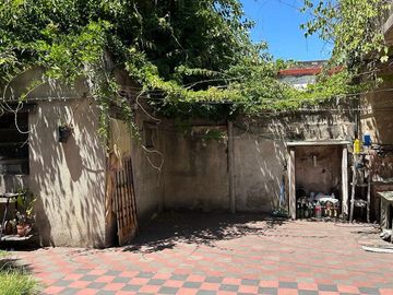 VENTA CASA 3 AMBIENTES MORON