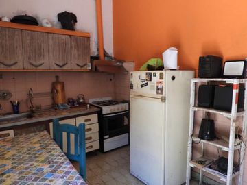 VENTA CASA 3 AMBIENTES MORON