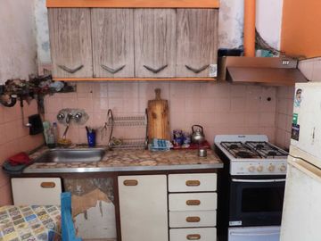 VENTA CASA 3 AMBIENTES MORON