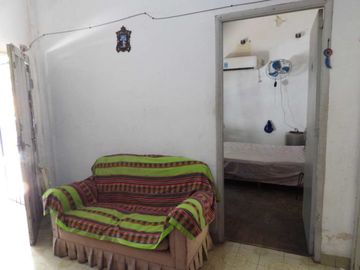 VENTA CASA 3 AMBIENTES MORON
