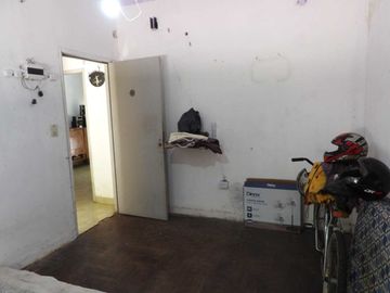VENTA CASA 3 AMBIENTES MORON