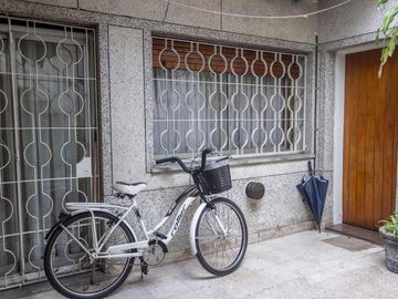 VENTA CASA 7 AMBIENTES LINIERS - DISEÑO FUNCIONAL
