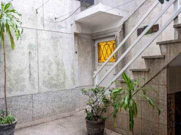 VENTA CASA 7 AMBIENTES LINIERS - DISEÑO FUNCIONAL