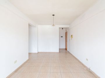 DEPARTAMENTO VENTA MORON 2 AMBIENTES APTO CREDITO