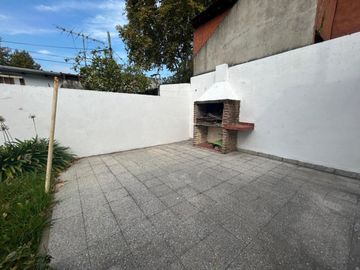 VENTA EXCELENTE PH AL FTE. PATIO S/EXP.  V. MAIPU