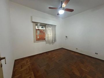 VENTA EXCELENTE PH AL FTE. PATIO S/EXP.  V. MAIPU