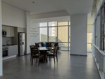 VENDE AMUEBLADO Y EQUIPADO