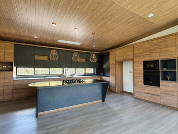 EXCLUSIVA CASA EN RENTA EN LLANOGRANDE