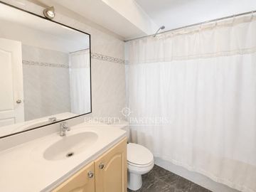 En venta departamento amplio y luminoso de 4 dormitorios - Jardines del Sur