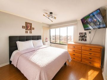 En venta departamento amplio y luminoso de 4 dormitorios - Jardines del Sur