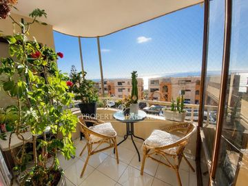 En venta departamento amplio y luminoso de 4 dormitorios - Jardines del Sur