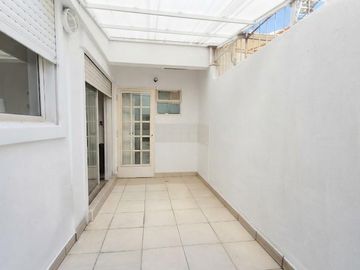 Departamento PH 2 ambientes en Villa Crespo PB con patio muy buen estado venta