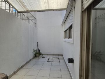 Departamento PH 2 ambientes en Villa Crespo PB con patio muy buen estado venta