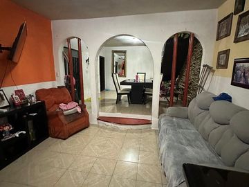 Venta de casa en Valle de Aragón, Ecatepec