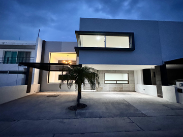 Venta Casa Querétaro, Cumbres del Lago