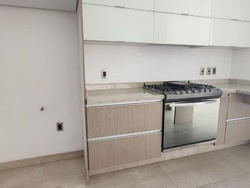 CASA EN RENTA ARCO DE PIEDRA QUERETARO