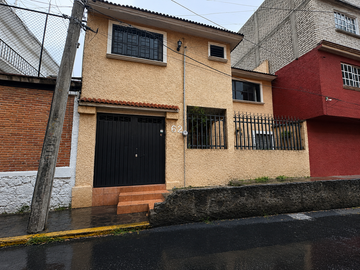 CASA EN VENTA EN PEDREGAL DE SANTO DOMINGO- COYOACÁN