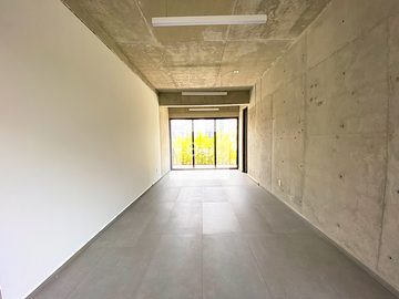 Hermosa oficina con terraza en RENTA en el corazón de la Roma en casa catalogada