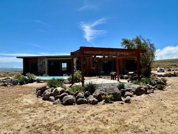 VENTA de Casa Nueva Lista para Estrenar con Alberca | Valle de Guadalupe