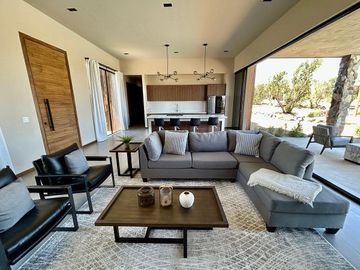 VENTA de Casa Nueva Lista para Estrenar con Alberca | Valle de Guadalupe