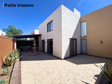 Casa en VENTA en Corregidora Qro.